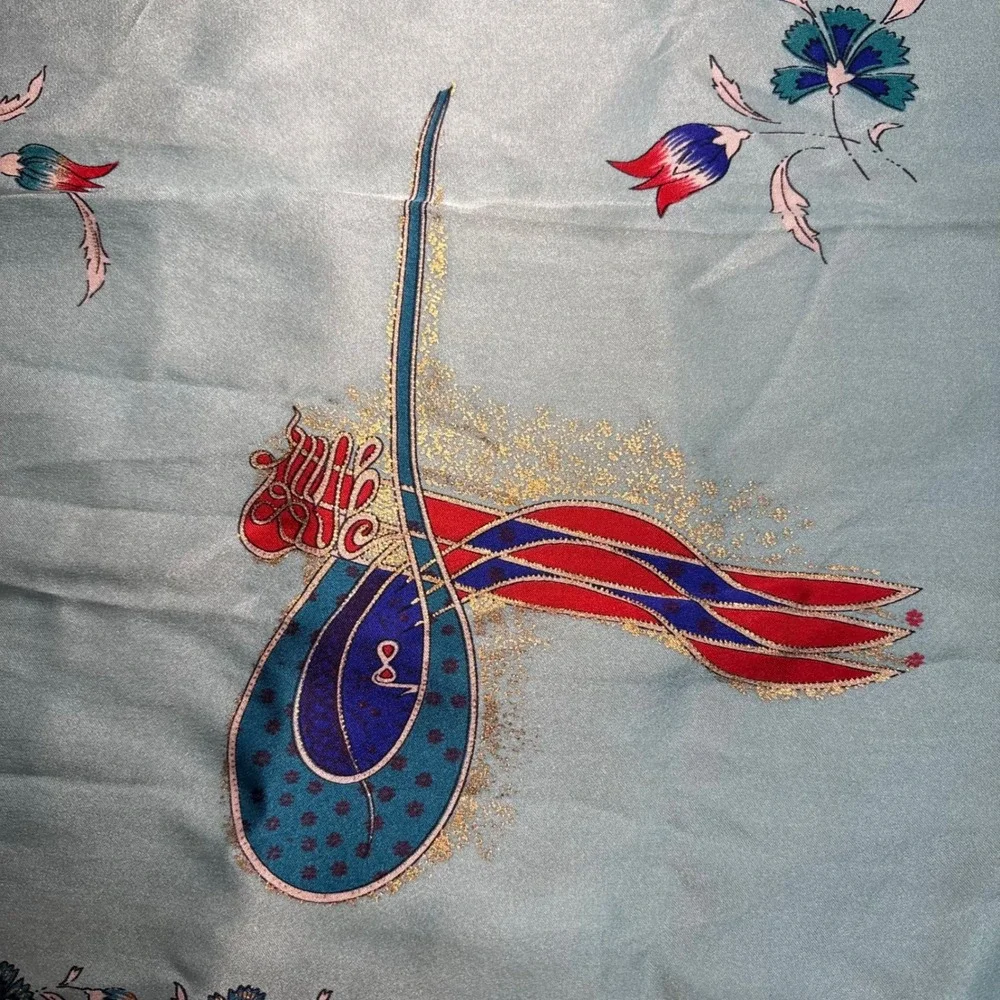 VTG Tilla 100% Silk floral Scarf shawl blue red made in Turkey 58x20 boho luxury